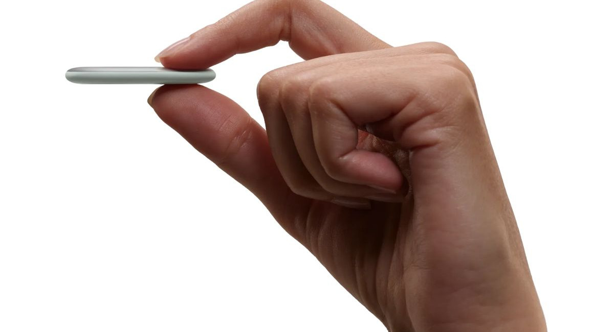 Google standard bearer joins the hardware tracking race