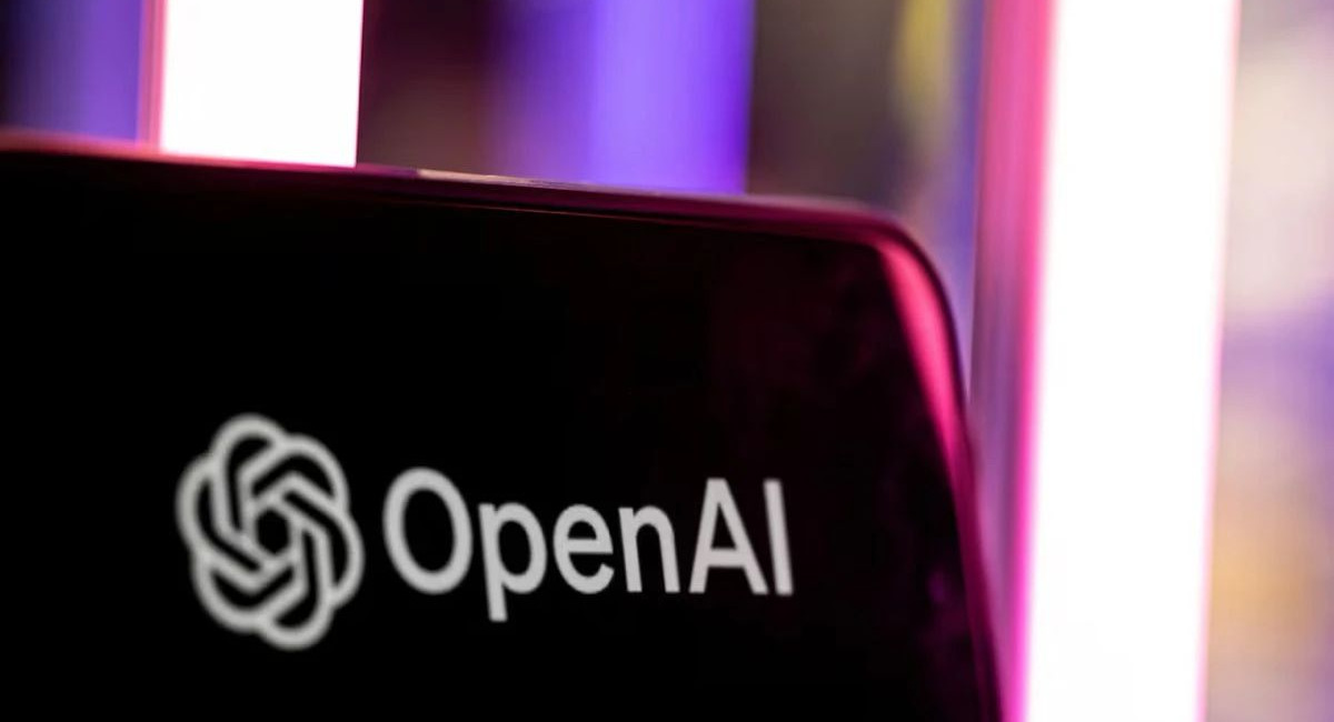 OpenAI halts AI training following unprecedented sandbox breakout